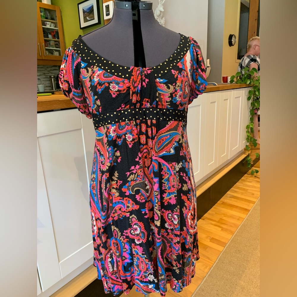 Busty Betsey Baby Doll. Size L. Vintage. Shows wear.